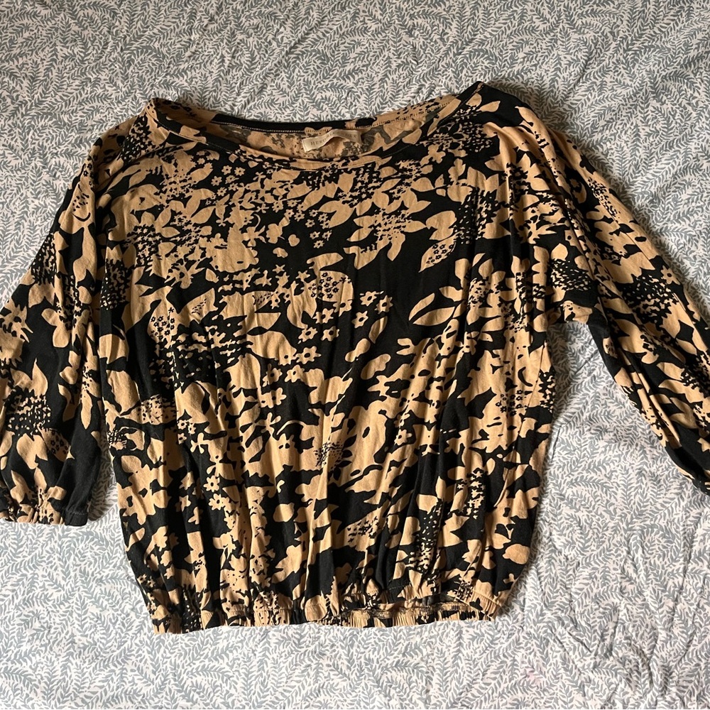 Women's Black and Tan Floral Top